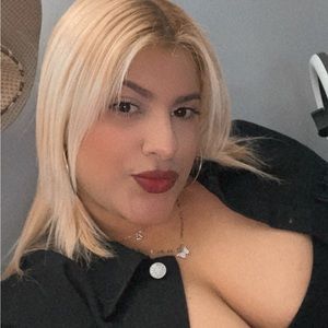 Meet your Posher, Ghirlys mariana